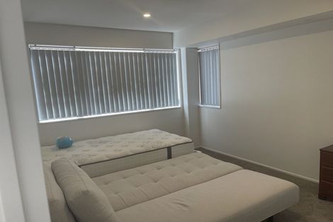 Photo of property in 4 Carberry Lane, Pinehill, Auckland, 0632