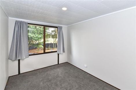 Photo of property in 36 Seaward Place, Wattle Downs, Auckland, 2103
