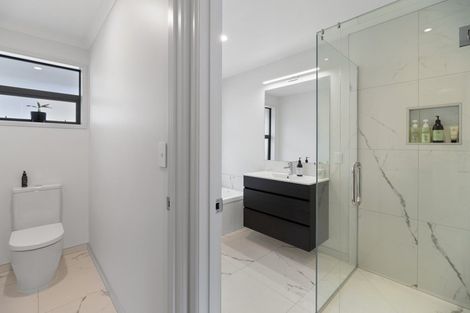 Photo of property in 5 Mackillop Way, Brooklands, New Plymouth, 4310