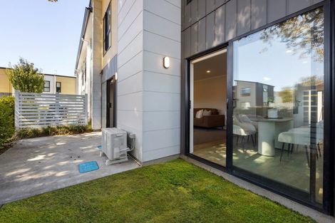 Photo of property in 12 Emmadale Lane, Hamilton East, Hamilton, 3216