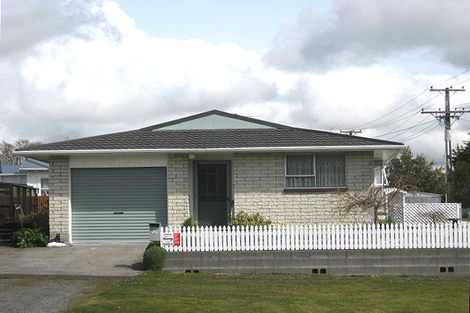 Photo of property in 1 Ariel Street, Stratford, 4332