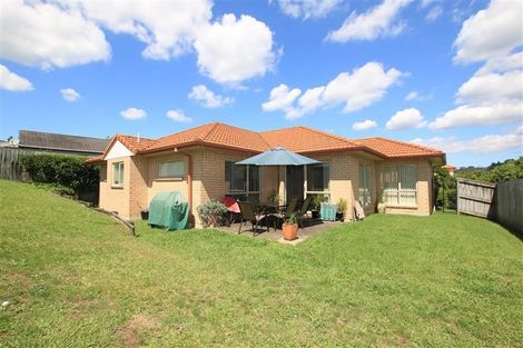Photo of property in 15 Chelmsley Avenue, Henderson, Auckland, 0612
