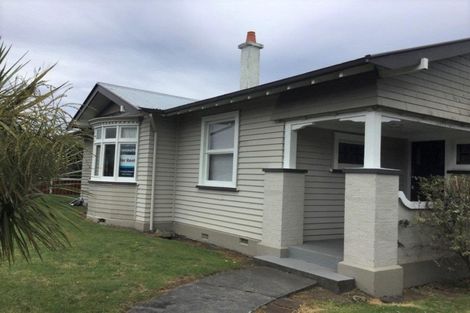 Photo of property in 14 Mangorei Road, Strandon, New Plymouth, 4312