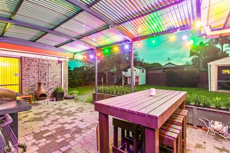 Photo of property in 7 Zenith Place, Conifer Grove, Takanini, 2112