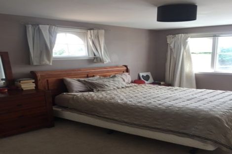 Photo of property in 12 Ladbrokes Place, Fendalton, Christchurch, 8052