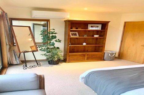 Photo of property in 39 Hikanui Drive, Havelock North, 4130