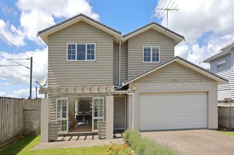 Photo of property in 36 Mulvaney Crescent, Henderson, Auckland, 0612