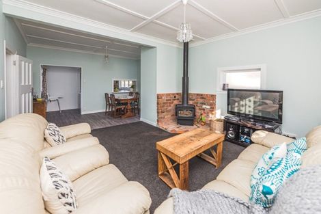 Photo of property in 2 Moore Avenue, Tawhero, Whanganui, 4501