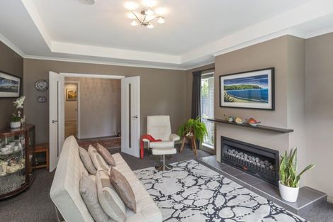 Photo of property in 69 Avoca Valley Road, Heathcote Valley, Christchurch, 8022