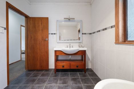 Photo of property in 3 Onslow Street West, Ohingaiti, Kimbolton, 4785