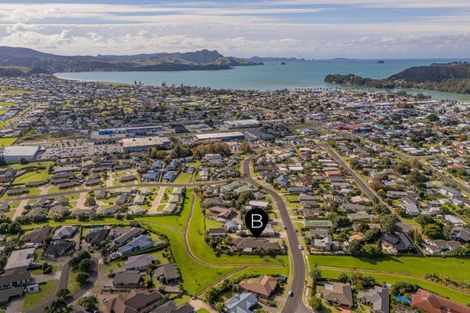 Photo of property in 51 Cholmondeley Crescent, Whitianga, 3510