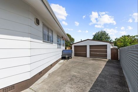 Photo of property in 40 Kimberley Grove, Westbrook, Palmerston North, 4412