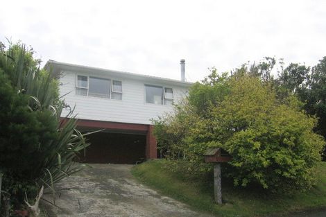 Photo of property in 2 Reese Jones Grove, Maungaraki, Lower Hutt, 5010