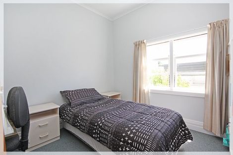 Photo of property in 9 Nuku Street, Tangimoana, 4822