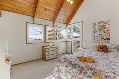 Photo of property in 23 Clyside Avenue, Half Moon Bay, Auckland, 2012