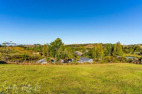 Photo of property in 10 Skelton Crescent, Paparoa, 0571