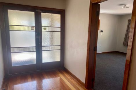 Photo of property in 53 Acacia Avenue, Upper Riccarton, Christchurch, 8041