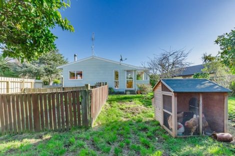 Photo of property in 28 Sunshine Avenue, Paraparaumu, 5032