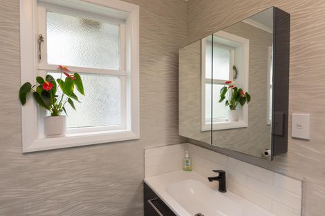 Photo of property in 21 Cardiff Street, Awapuni, Palmerston North, 4412