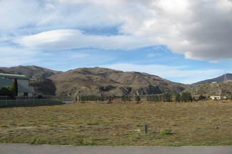 Photo of property in 2 Kawarau Court, Cromwell, 9310