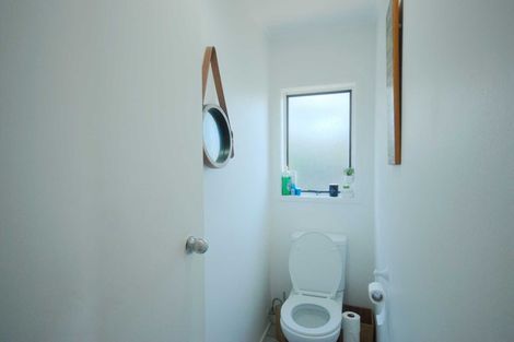 Photo of property in 11 Elvira Place, Ranui, Auckland, 0612