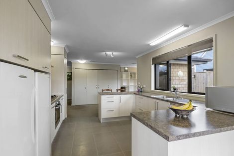 Photo of property in 18a Virginia Place, Whalers Gate, New Plymouth, 4310