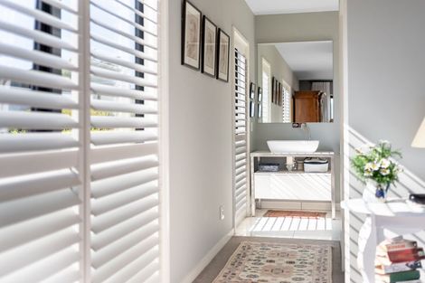 Photo of property in 285 Cannon Hill Crescent, Mount Pleasant, Christchurch, 8081