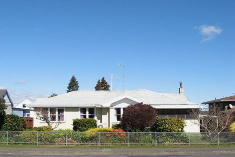 Photo of property in 15 Gaisford Terrace, Waipukurau, 4200