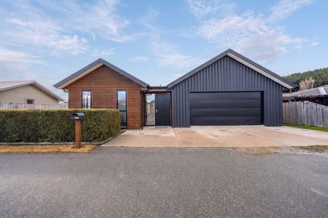 Photo of property in 9 Risinghurst Terrace, Lower Shotover, Queenstown, 9304
