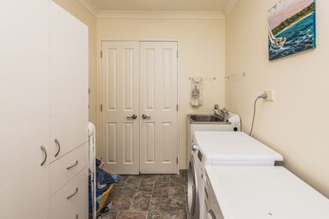 Photo of property in 17 Kelsi Street, Tawhero, Whanganui, 4501