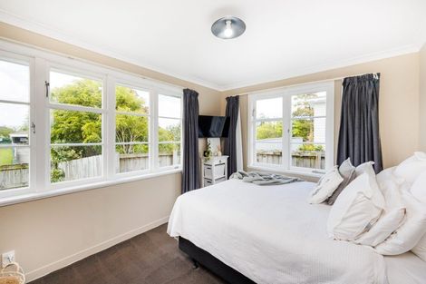 Photo of property in 104 Clyde Crescent, Roslyn, Palmerston North, 4414