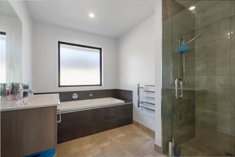 Photo of property in 67 Frye Crescent, Albert Town, Wanaka, 9305