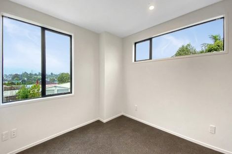 Photo of property in 29b Wharf Road, Te Atatu Peninsula, Auckland, 0610