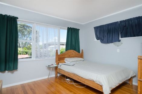 Photo of property in 73 Waimumu Road, Massey, Auckland, 0614