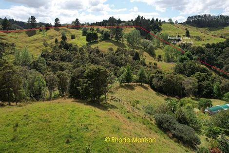 Photo of property in 318 Franklin Road, Paparoa, 0571