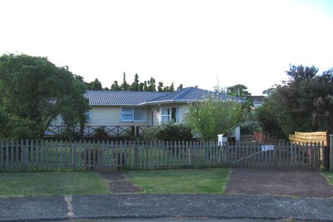 Photo of property in 5 Palawan Place, Torbay, Auckland, 0630
