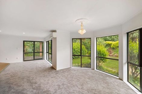 Photo of property in 10 Gleaming Place, Waiuku, 2123