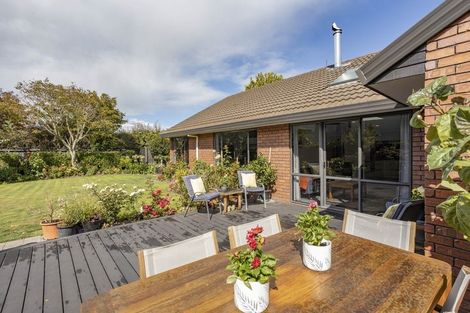 Photo of property in 17 Windsor Court, Rangiora, 7400