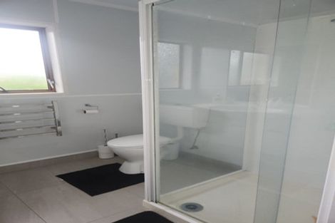 Photo of property in 11 Evan Street, Belmont, Auckland, 0622