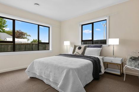 Photo of property in 1/40 Grimseys Road, Redwood, Christchurch, 8051