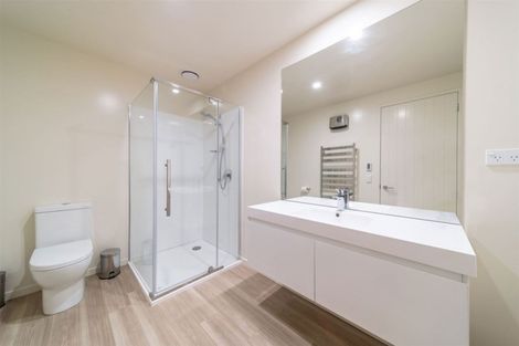 Photo of property in 13 Highlands Close, Queenstown, 9300