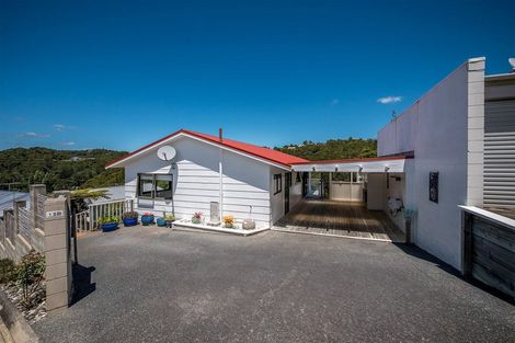 Photo of property in 15 Te Haumi Drive, Paihia, 0200