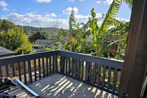 Photo of property in 75 Avonleigh Road, Green Bay, Auckland, 0604