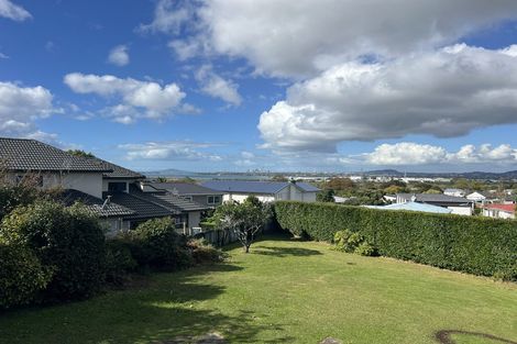 Photo of property in 193 Te Atatu Road, Te Atatu South, Auckland, 0610