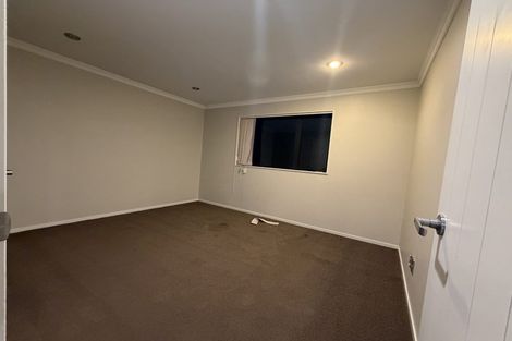 Photo of property in 43 Redoubt Road, Goodwood Heights, Auckland, 2105