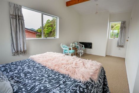 Photo of property in 2/61 Woodhouse Avenue, Karori, Wellington, 6012