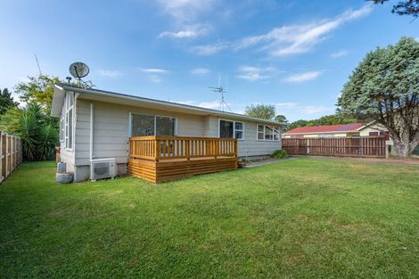 Photo of property in 16 Pickering Crescent, Chedworth, Hamilton, 3210