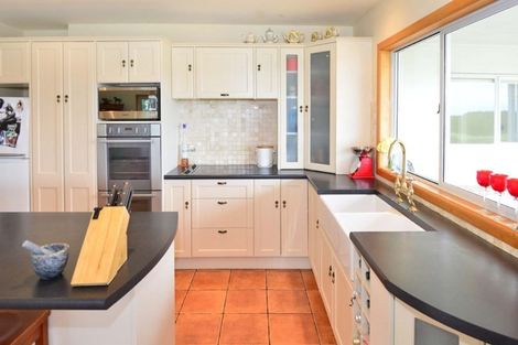 Photo of property in 118 Upper Orewa Road, Wainui, Silverdale, 0992