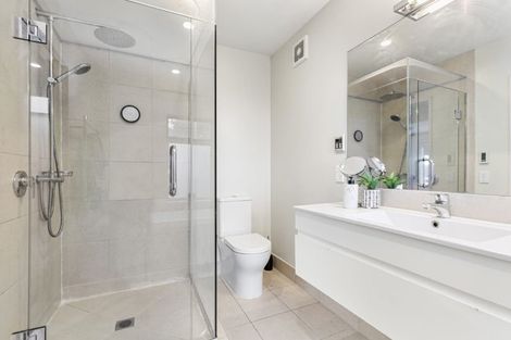 Photo of property in 8 Owhiro Bay Parade, Island Bay, Wellington, 6023