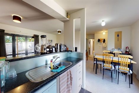 Photo of property in 898a East Coast Road, Northcross, Auckland, 0630